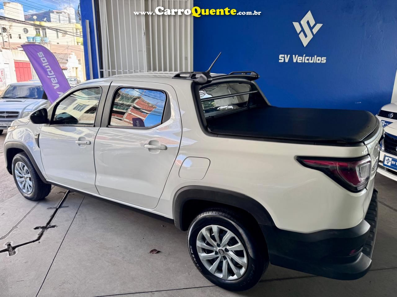 FIAT   STRADA FREEDM CABINE DUPLA   BRANCO 2024 1.4 GASOLINA - Loja