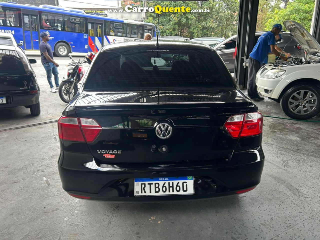 VOLKSWAGEN   VOYAGE 1.0 FLEX 12V 4P   PRETO 2022 1.0 FLEX - Loja