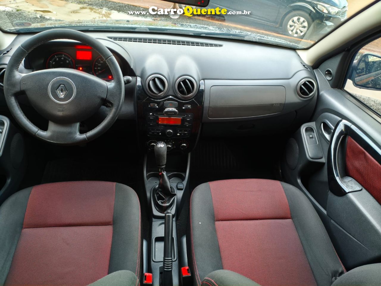 RENAULT   SANDERO STEPWAY HI-FLEX 1.6 16V 5P   PRETO 2013 1.6 FLEX - Loja