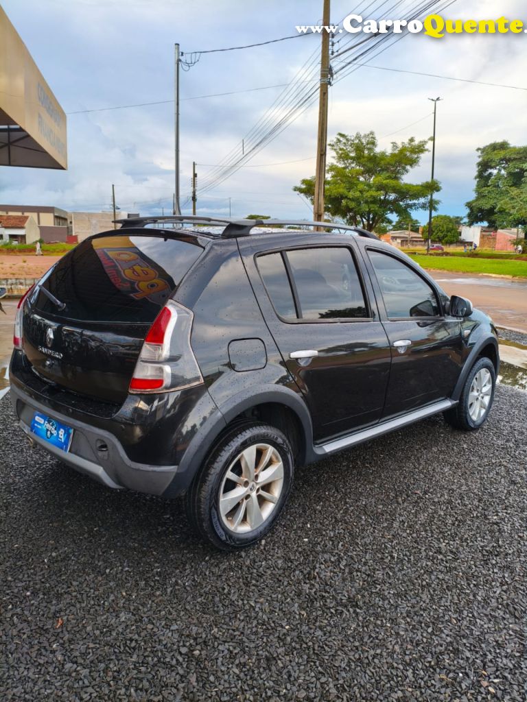 RENAULT   SANDERO STEPWAY HI-FLEX 1.6 16V 5P   PRETO 2013 1.6 FLEX - Loja