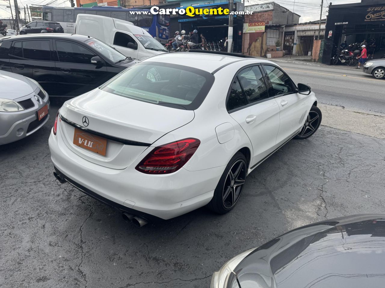 MERCEDES-BENZ   C-200 AVANTGARDE 2.0 TB 16V 184CV AUT.   BRANCO 2017 2.0 GASOLINA - Loja