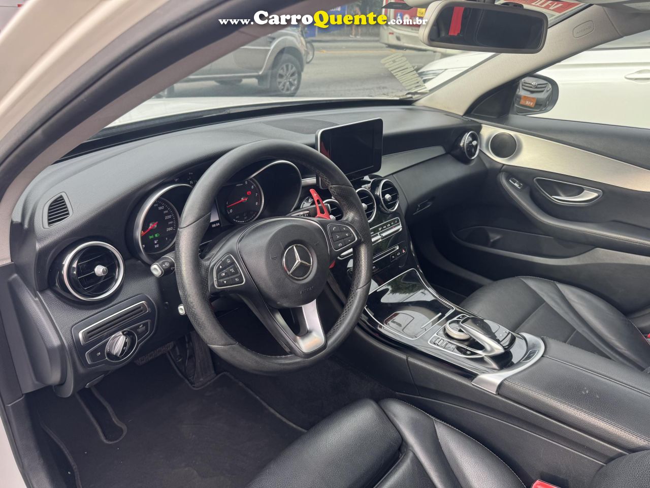 MERCEDES-BENZ   C-200 AVANTGARDE 2.0 TB 16V 184CV AUT.   BRANCO 2017 2.0 GASOLINA - Loja