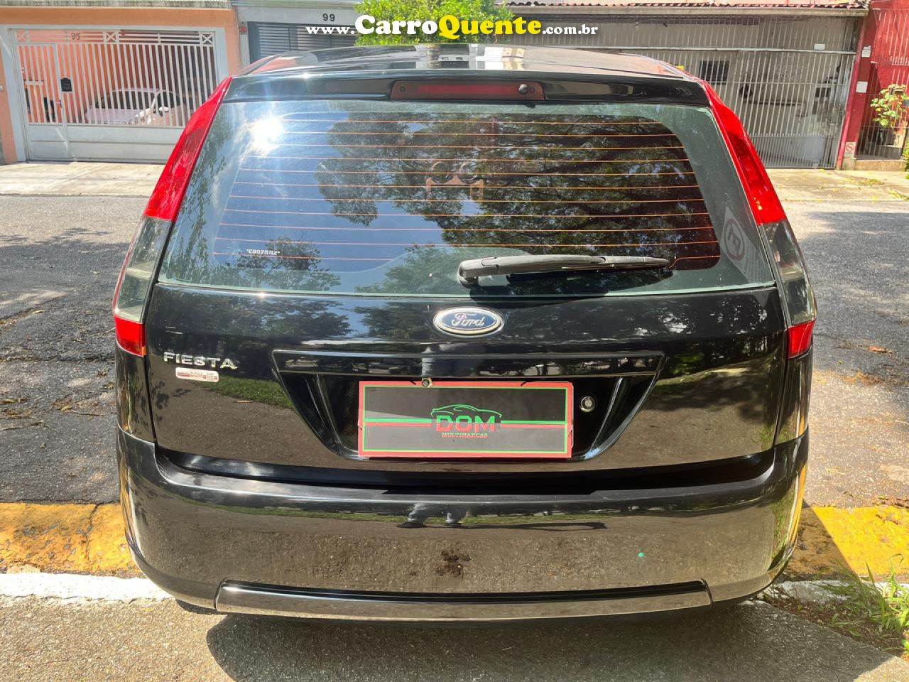 FORD   FIESTA SE 1.0 8V FLEX 5P   PRATA 2014 1.0 FLEX - Loja