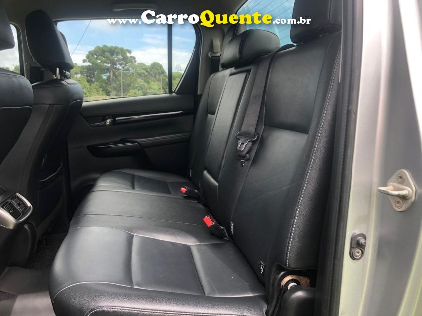 Toyota HILUX 2.8 SR CHALLENGE 4X4 CD 16V DIESEL 4P AUTOMÁTICO - Loja