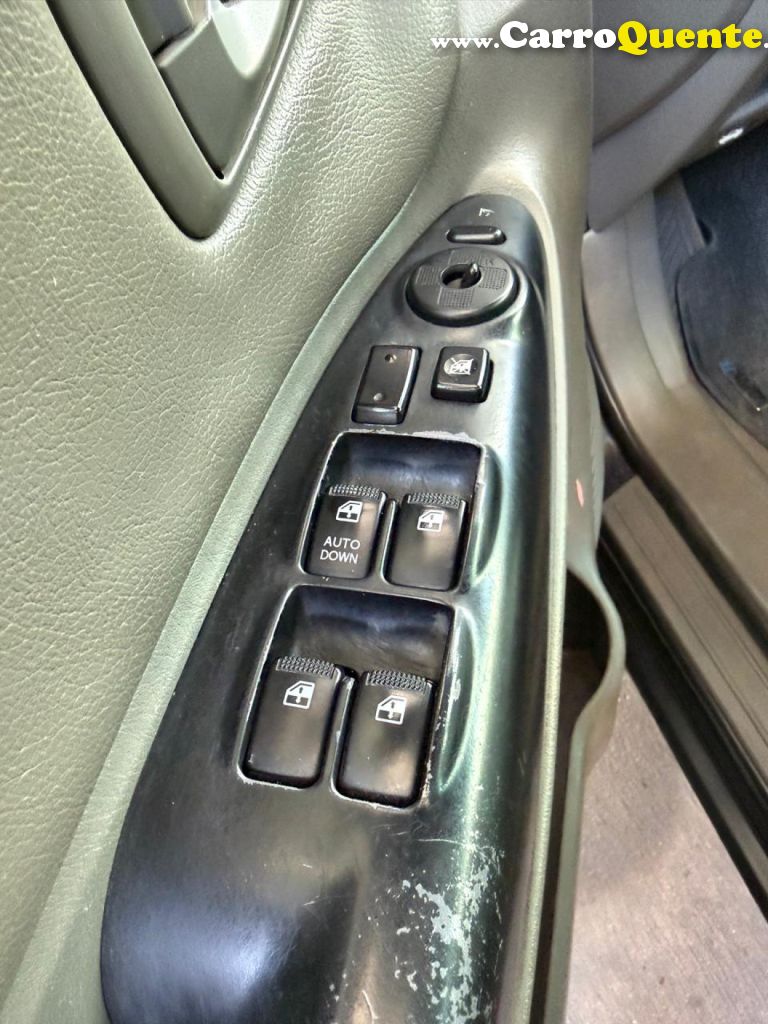 RENAULT   DUSTER DYNAMIQUE 2.0 FLEX 16V AUT.   PRATA 2016 2.0 FLEX - Loja