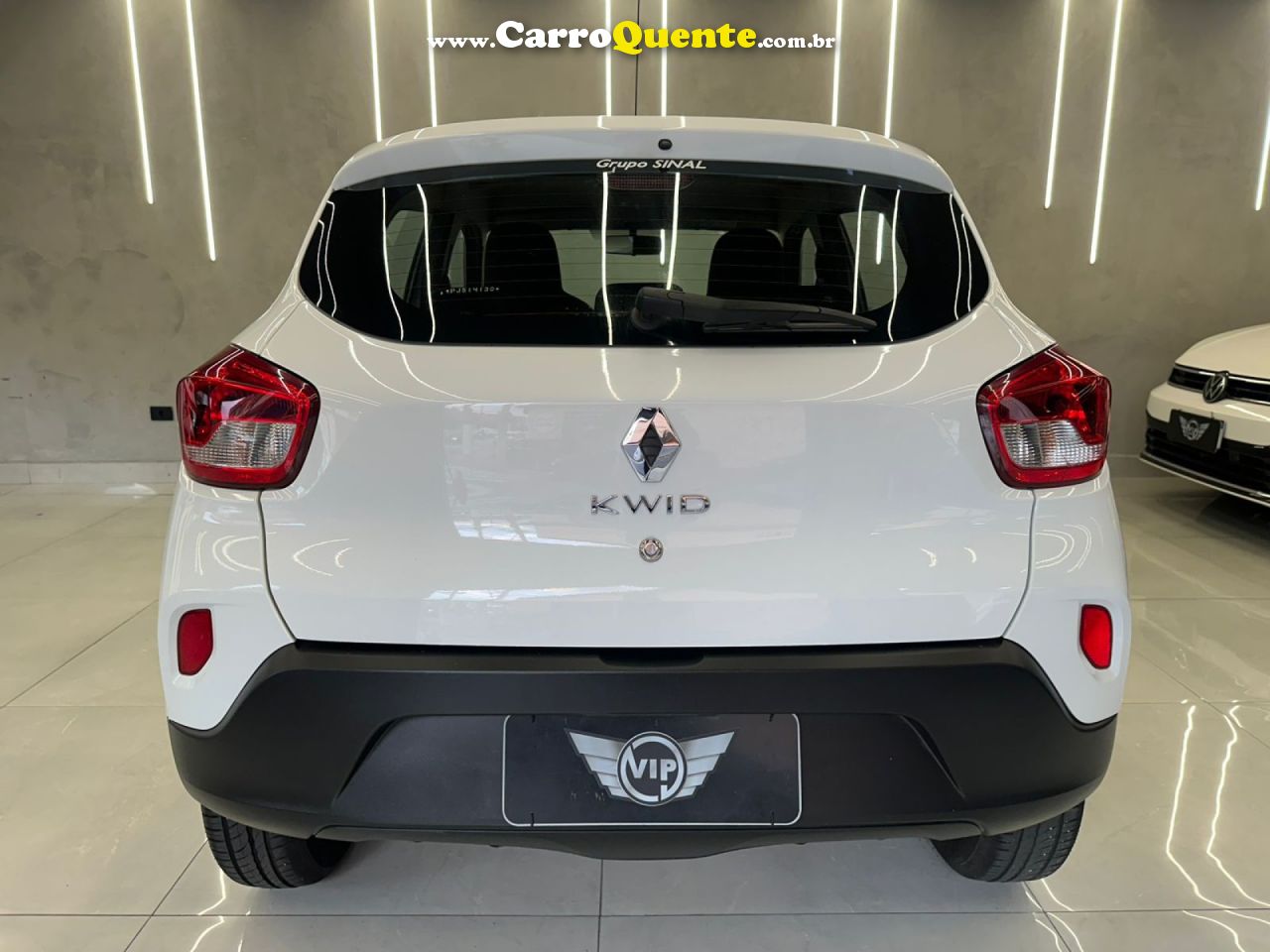 RENAULT   KWID ZEN 1.0 FLEX 12V 5P MEC.   BRANCO 2023 1.0 FLEX - Loja