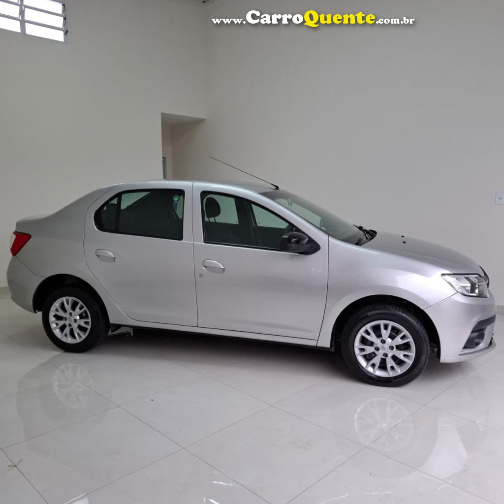 RENAULT   LOGAN ZEN FLEX 1.0 12V 4P MEC.   PRATA 2024 1.0 FLEX - Loja