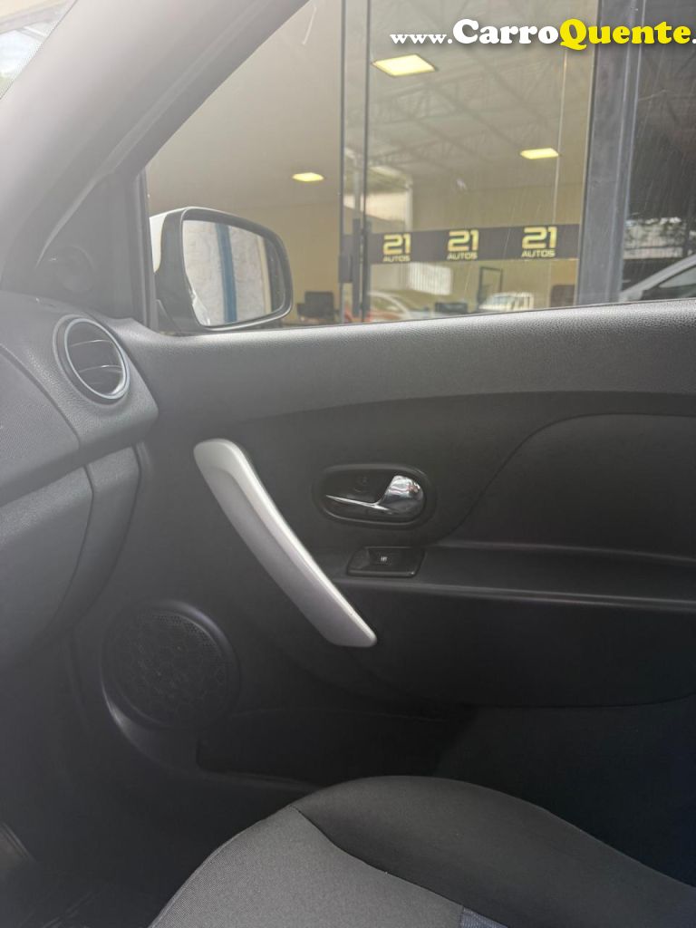 RENAULT   SANDERO EXPRESSION HI-POWER 1.6 8V 5P   BRANCO 2015 1.6 FLEX - Loja
