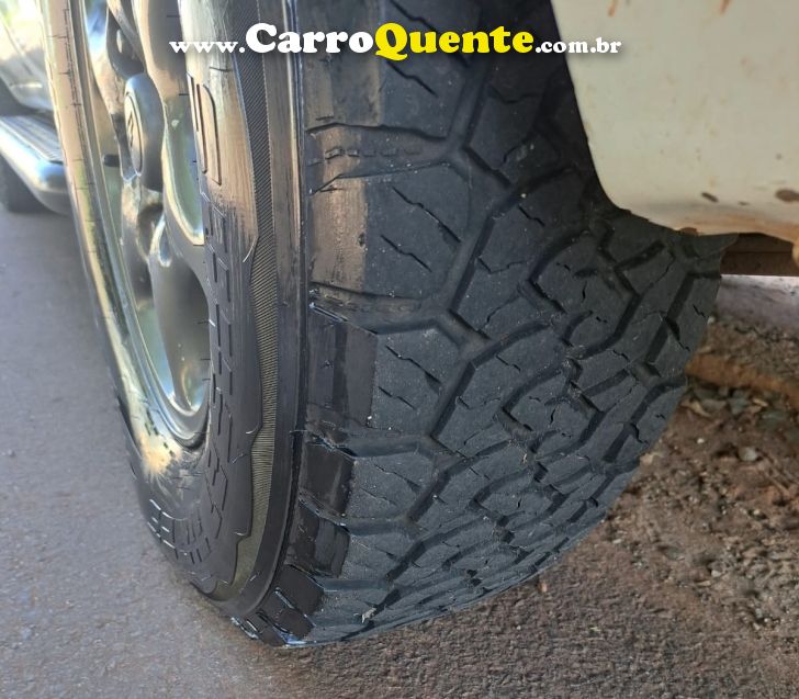 Chevrolet S10 2.2 EFI DLX 4X2 CD 8V GASOLINA 4P MANUAL - Loja