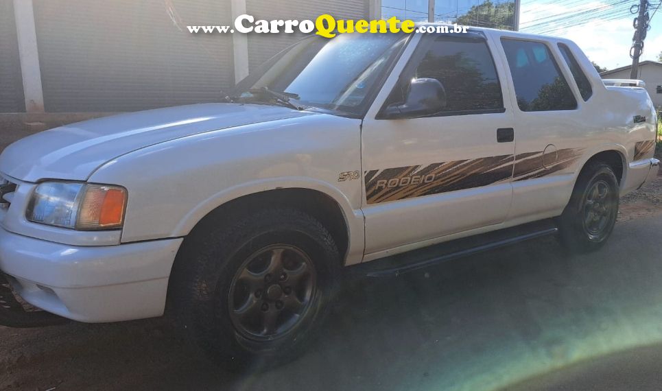 Chevrolet S10 2.2 EFI DLX 4X2 CD 8V GASOLINA 4P MANUAL - Loja