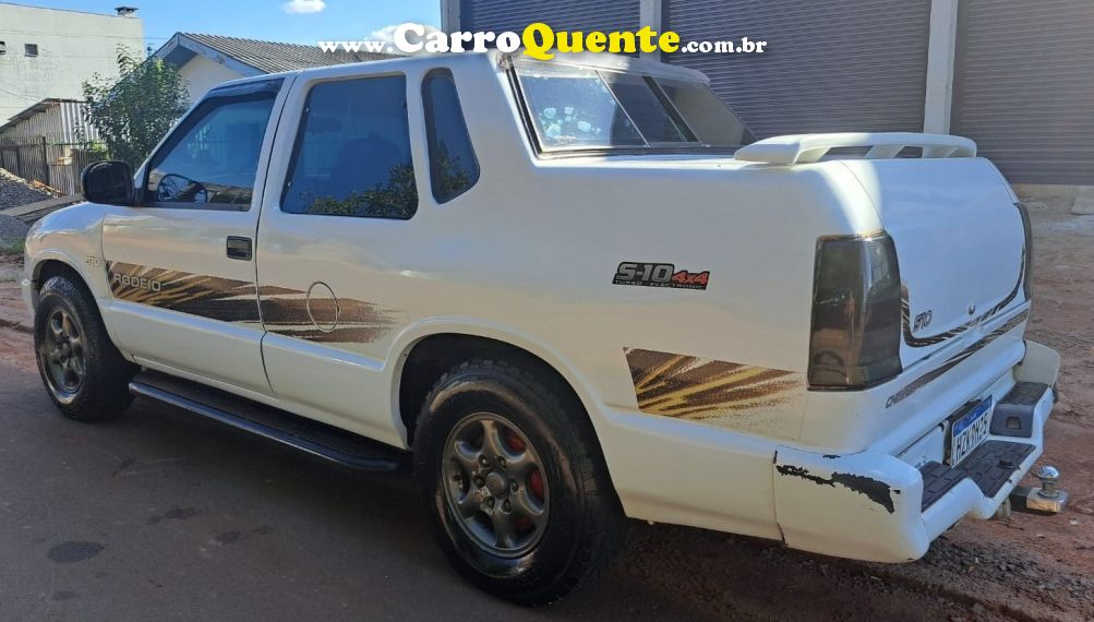 Chevrolet S10 2.2 EFI DLX 4X2 CD 8V GASOLINA 4P MANUAL - Loja