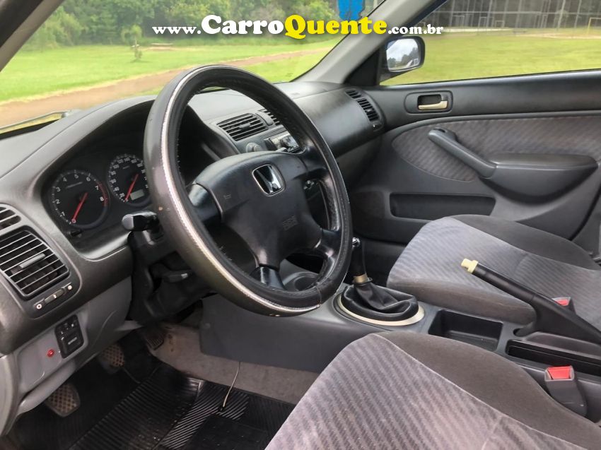 Honda CIVIC 1.7 LX 16V GASOLINA 4P MANUAL - Loja