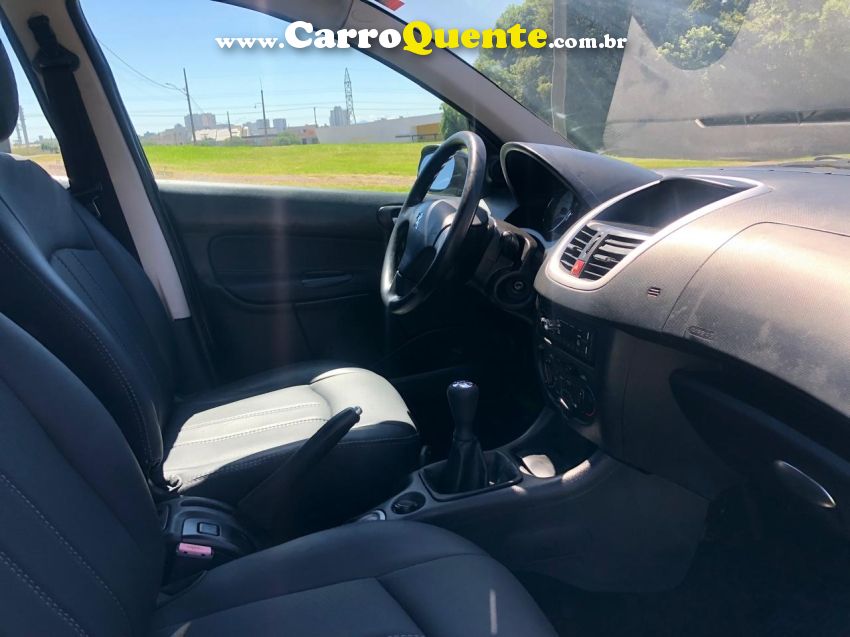 Peugeot 207 1.4 XR SPORT 8V FLEX 4P MANUAL - Loja