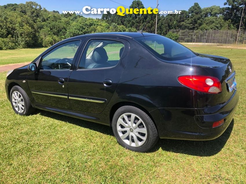 Peugeot 207 1.4 XR SPORT 8V FLEX 4P MANUAL - Loja