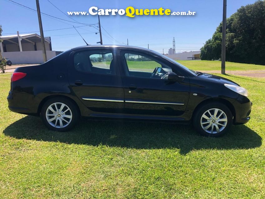 Peugeot 207 1.4 XR SPORT 8V FLEX 4P MANUAL - Loja
