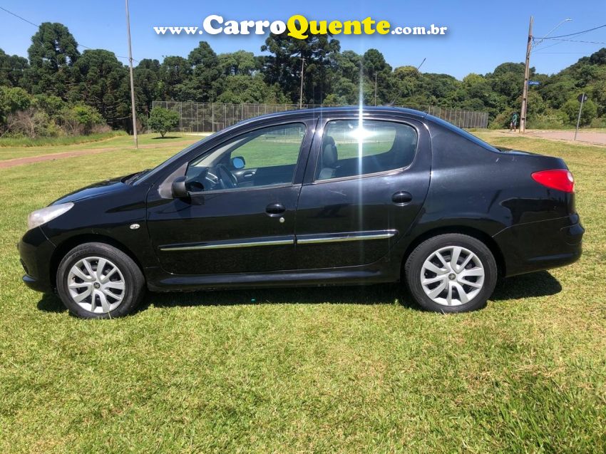 Peugeot 207 1.4 XR SPORT 8V FLEX 4P MANUAL - Loja