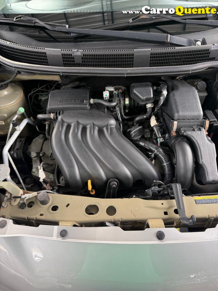 NISSAN   MARCH SV 1.6 16V FLEXSTART 5P AUT.   PRATA 2017 1.6 GASOLINA - Loja