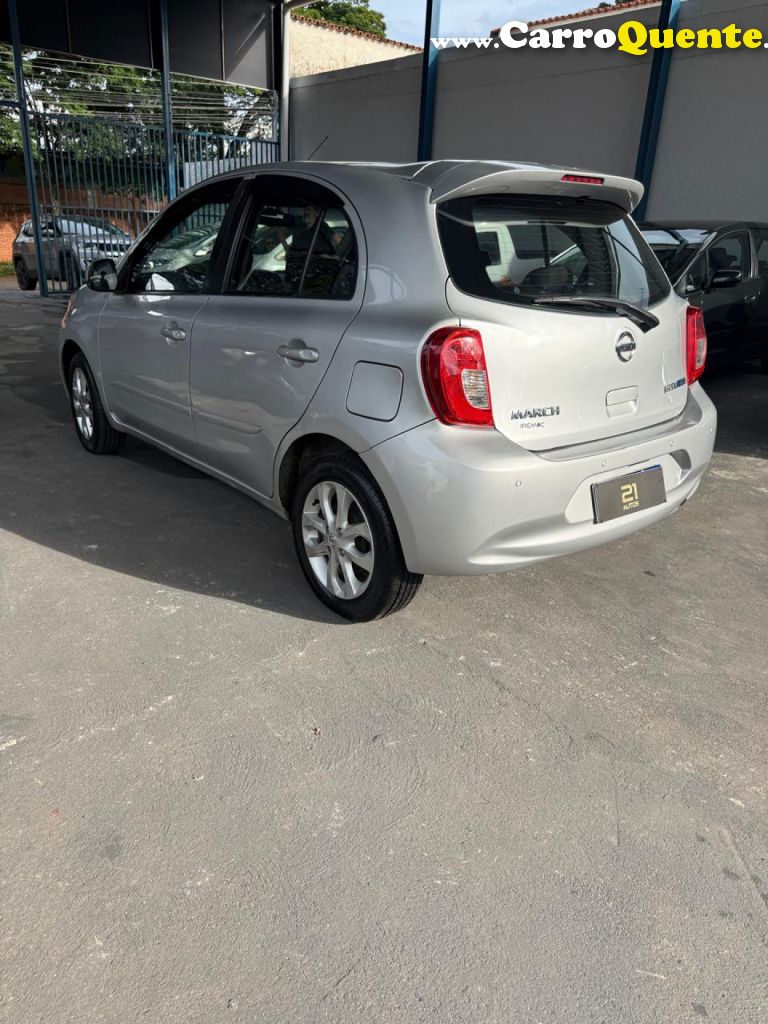 NISSAN   MARCH SV 1.6 16V FLEXSTART 5P AUT.   PRATA 2017 1.6 GASOLINA - Loja