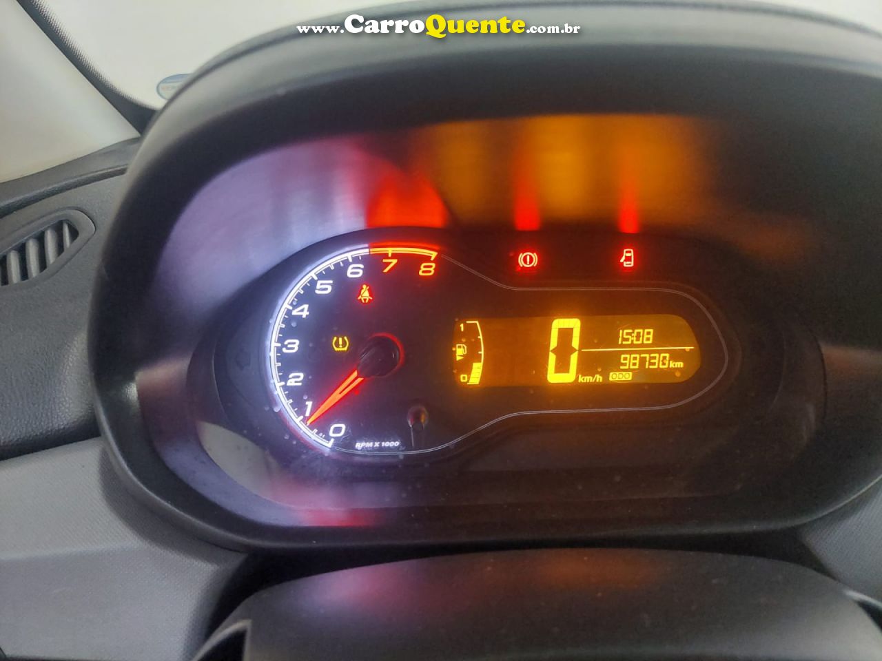 CHEVROLET   ONIX HATCH JOY 1.0 8V FLEX 5P MEC.   BRANCO 2019 1.0 FLEX - Loja