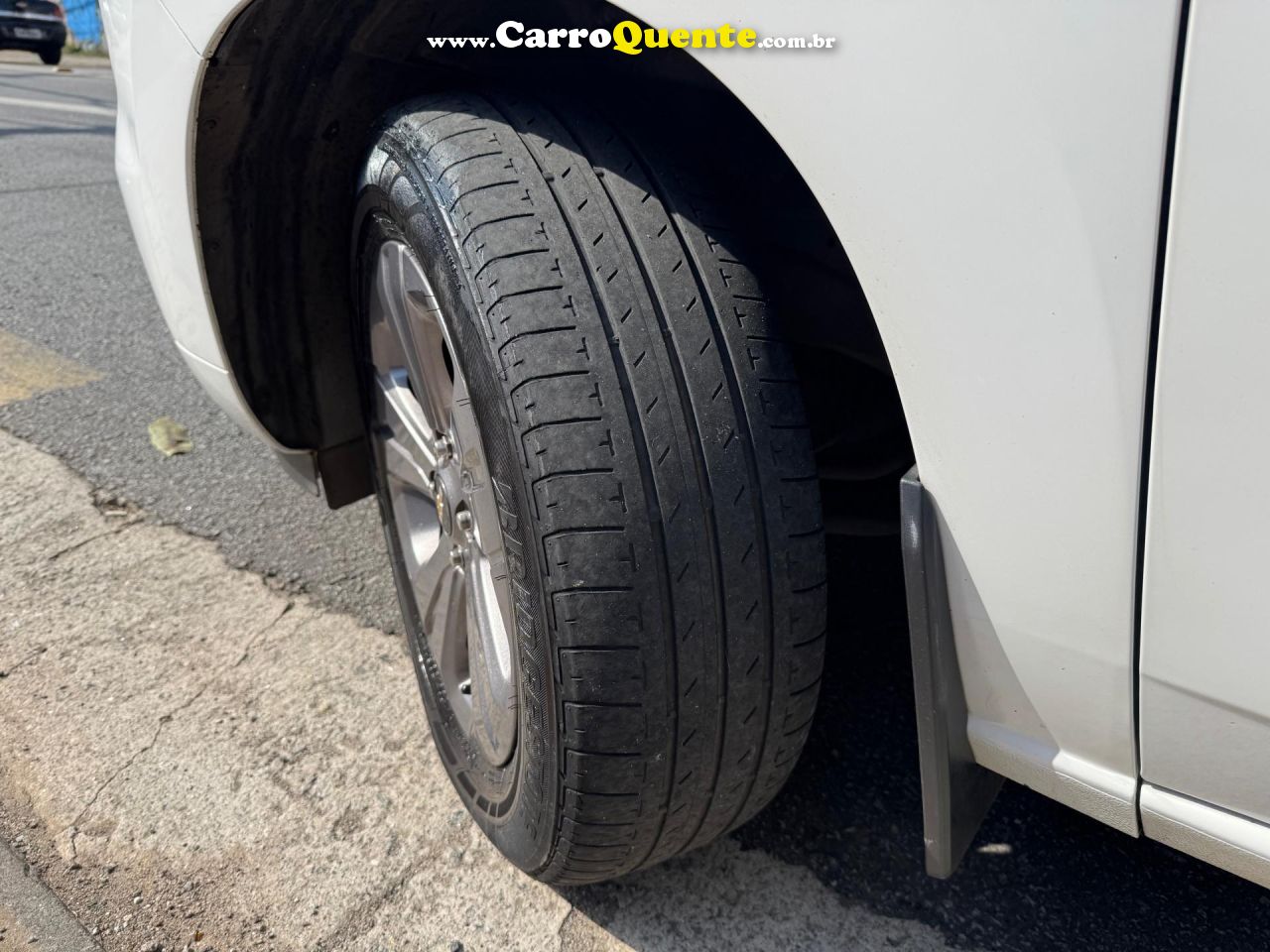 CHEVROLET   SPIN LTZ 1.8 8V ECONO.FLEX 5P AUT.   BRANCO 2023 1.8 FLEX - Loja