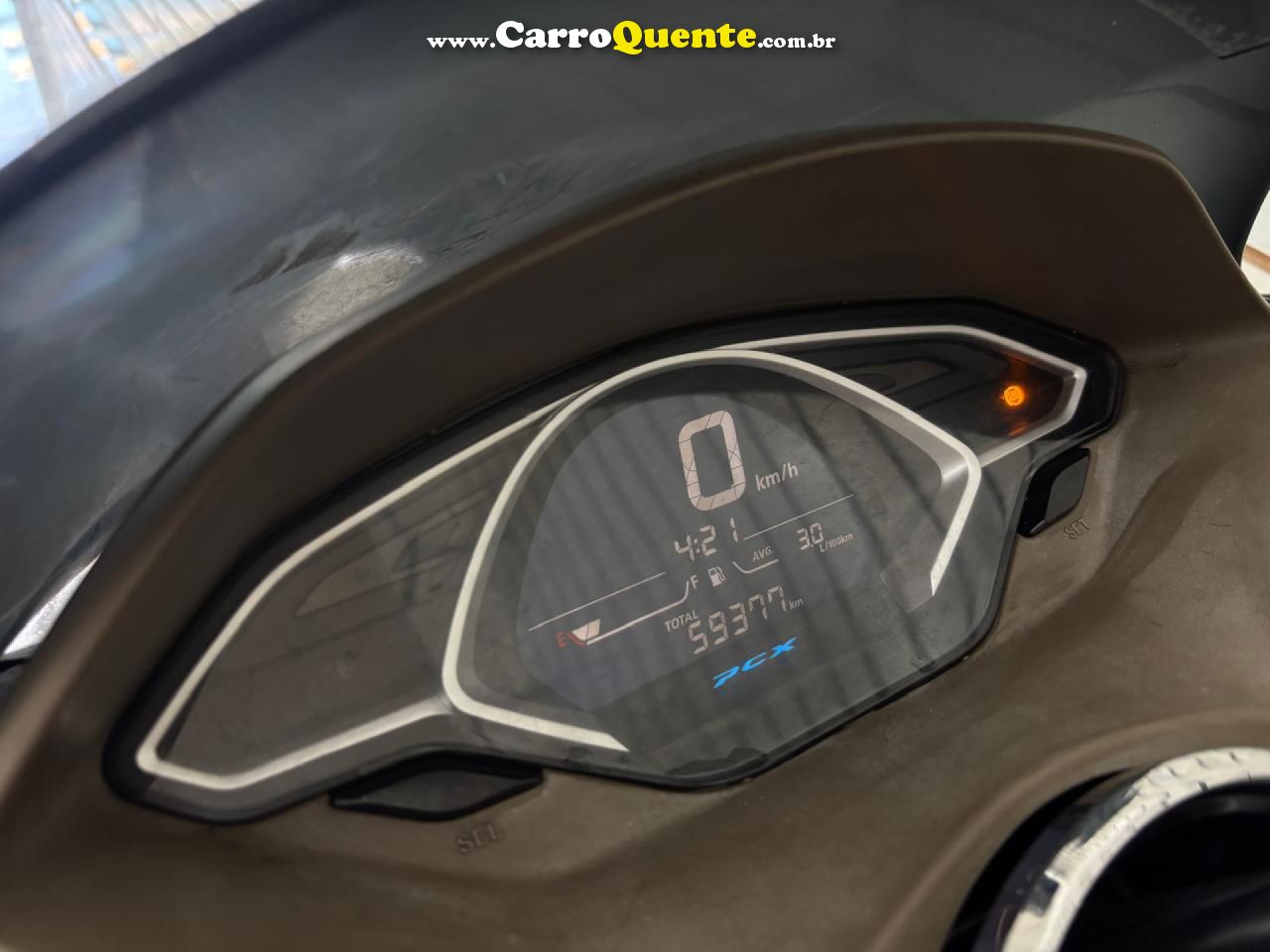 HONDA   PCX 150DLX   PRATA 2022 149 GASOLINA - Loja