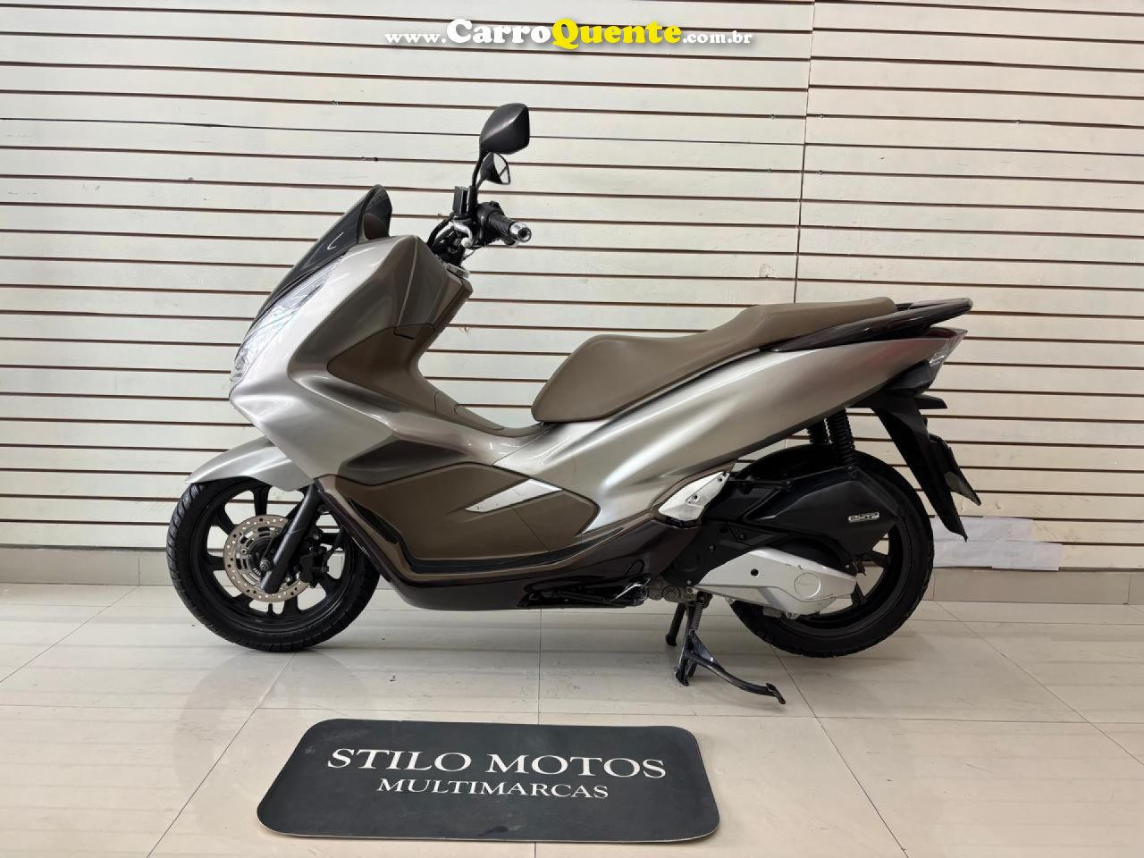 HONDA   PCX 150DLX   PRATA 2022 149 GASOLINA - Loja
