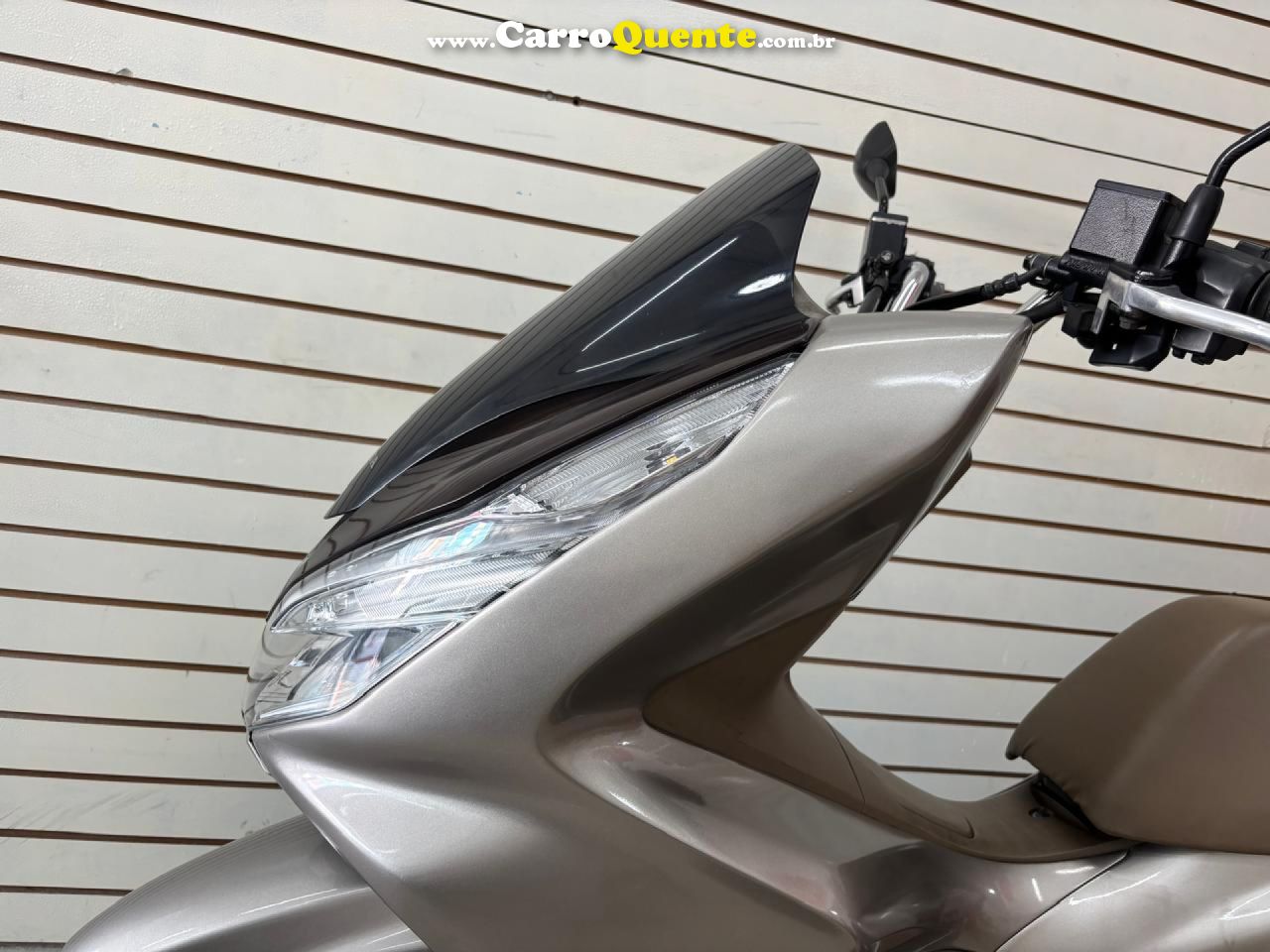 HONDA   PCX 150DLX   PRATA 2022 149 GASOLINA - Loja