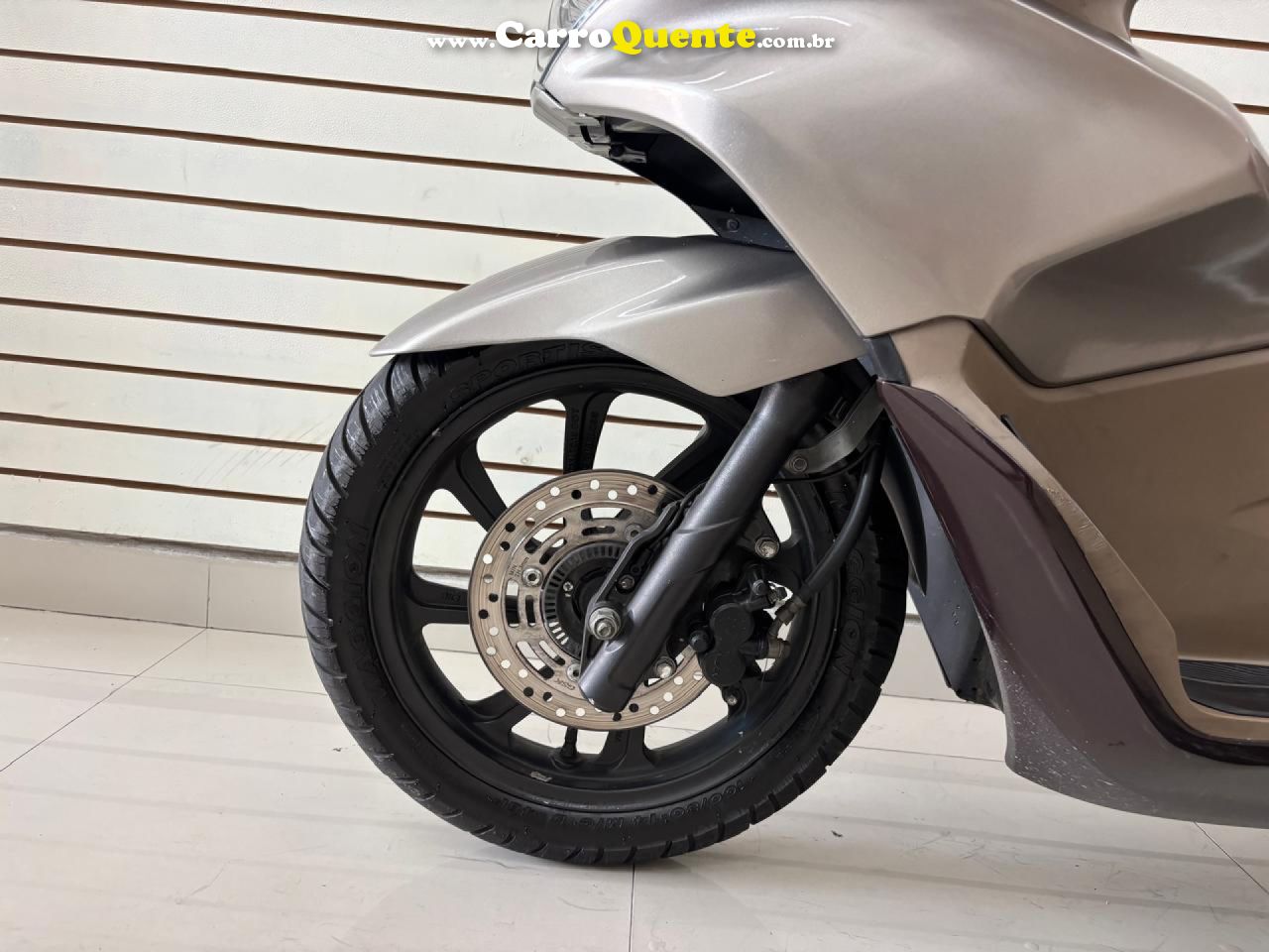 HONDA   PCX 150DLX   PRATA 2022 149 GASOLINA - Loja