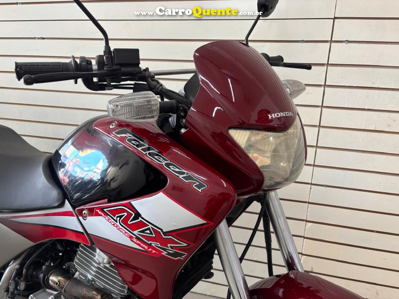 HONDA   NX-4 FALCON 400   VERMELHO 2005 397 GASOLINA - Loja