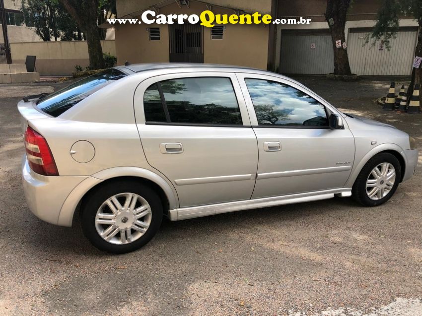 Chevrolet ASTRA 2.0 MPFI ELEGANCE 8V FLEX 4P AUTOMÁTICO - Loja