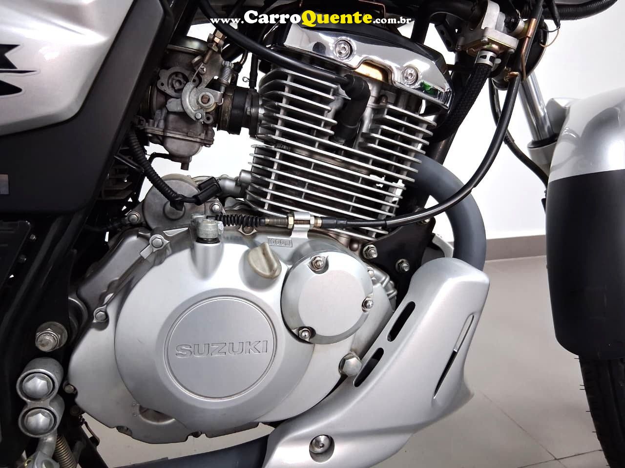SUZUKI GSR 125 S 2013 - Loja