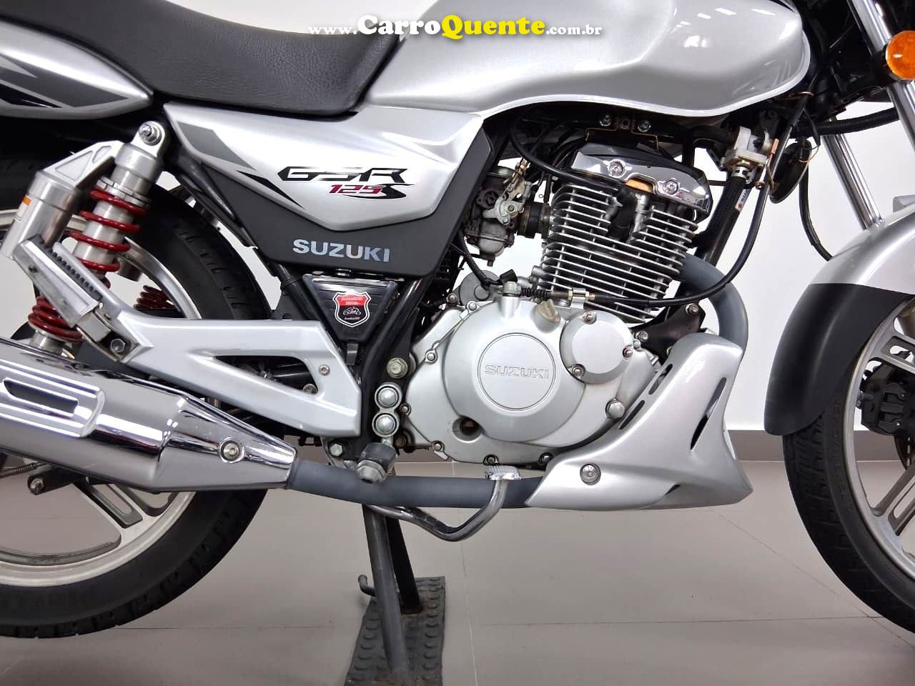 SUZUKI GSR 125 S 2013 - Loja