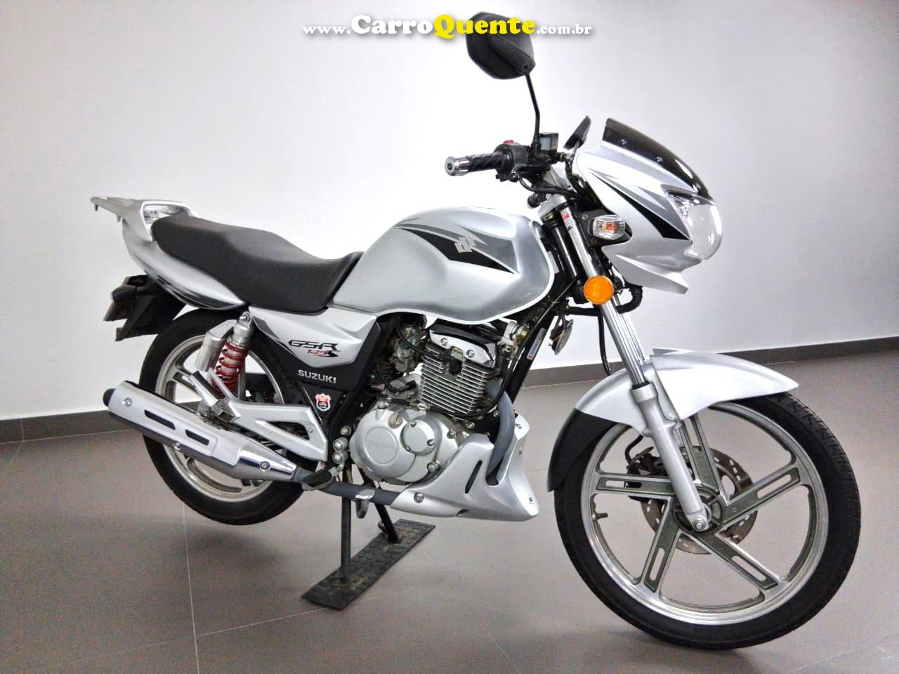 SUZUKI GSR 125 S 2013 - Loja
