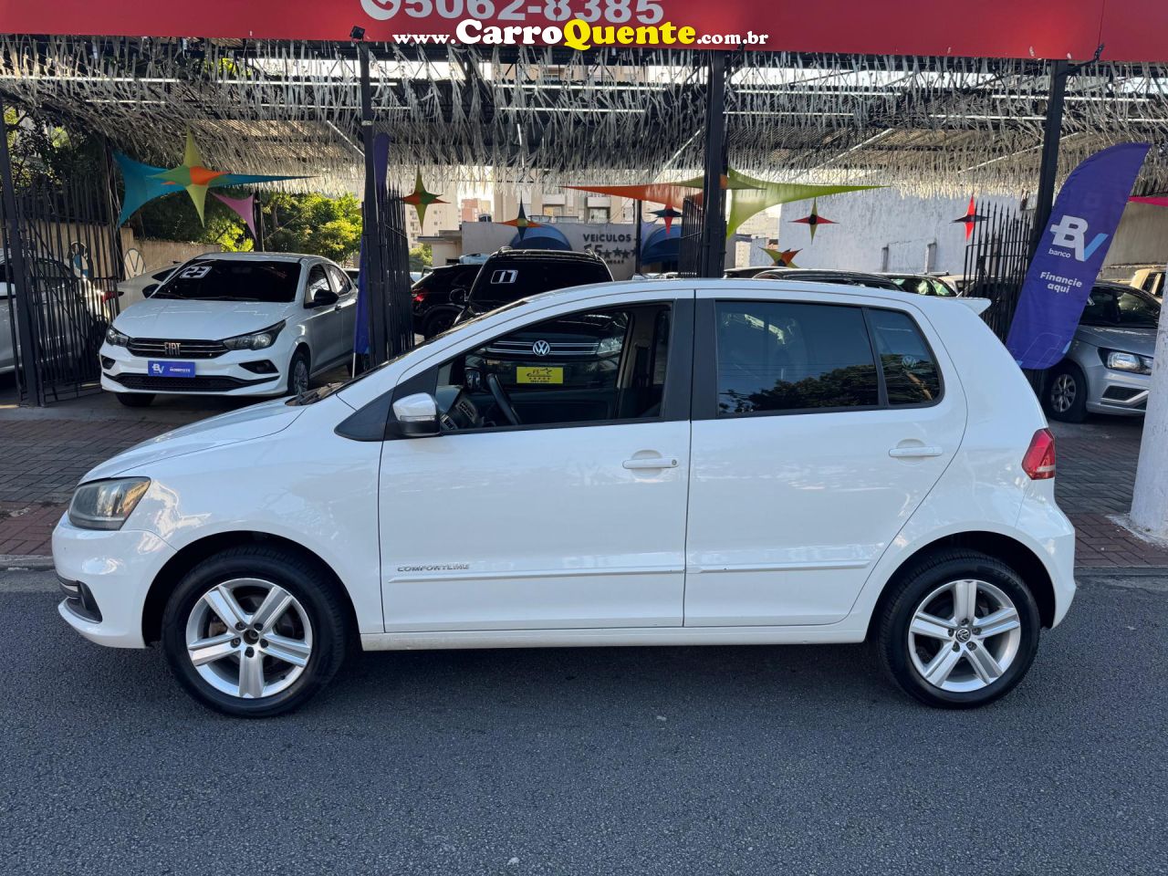 VOLKSWAGEN   FOX COMFORTLINE 1.6 FLEX 8V 5P   BRANCO 2016 1.6 FLEX - Loja