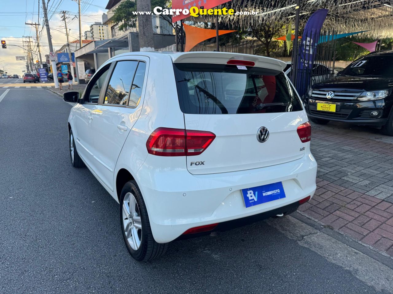 VOLKSWAGEN   FOX COMFORTLINE 1.6 FLEX 8V 5P   BRANCO 2016 1.6 FLEX - Loja