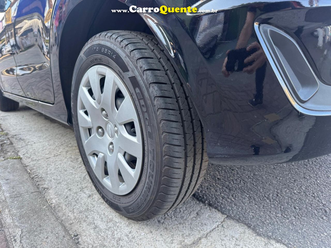 FORD   KA 1.0 SESE PLUS TIVCT FLEX 5P   PRETO 2021 1.0 FLEX - Loja