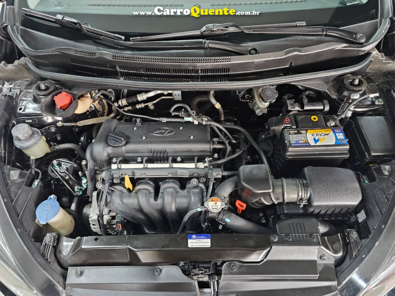 HYUNDAI HB20S 1.6 COMFORT PLUS 16V 2014 - Loja