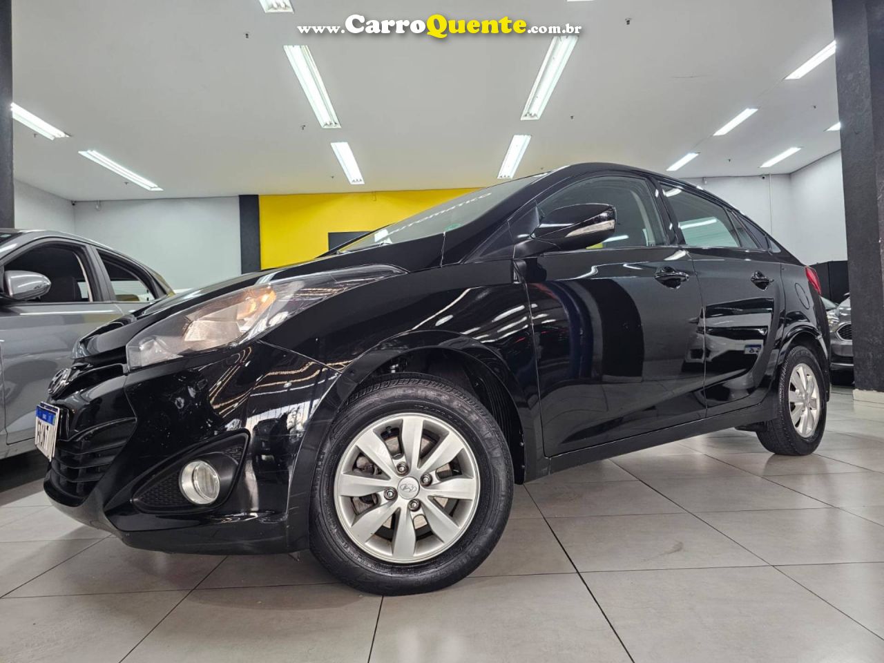 HYUNDAI HB20S 1.6 COMFORT PLUS 16V 2014 - Loja