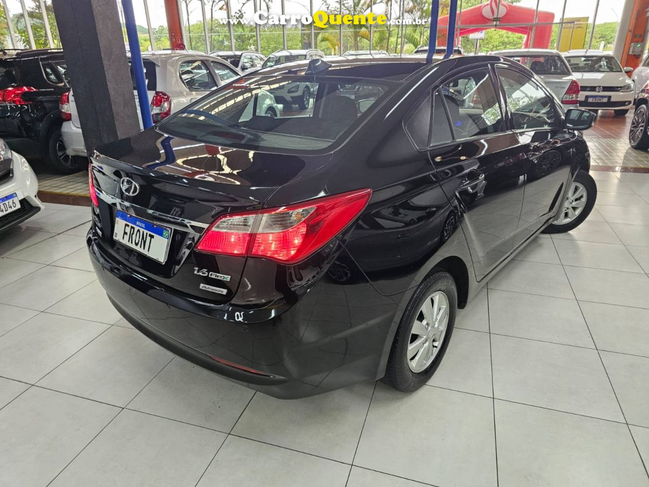 HYUNDAI HB20S 1.6 COMFORT PLUS 16V 2014 - Loja