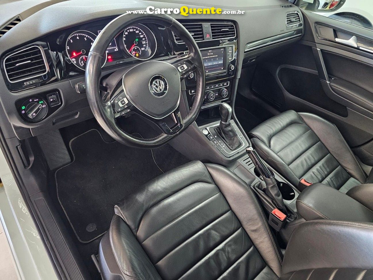 VOLKSWAGEN GOLF 1.4 TSI VARIANT HIGHLINE 16V TOTAL 2016 - Loja