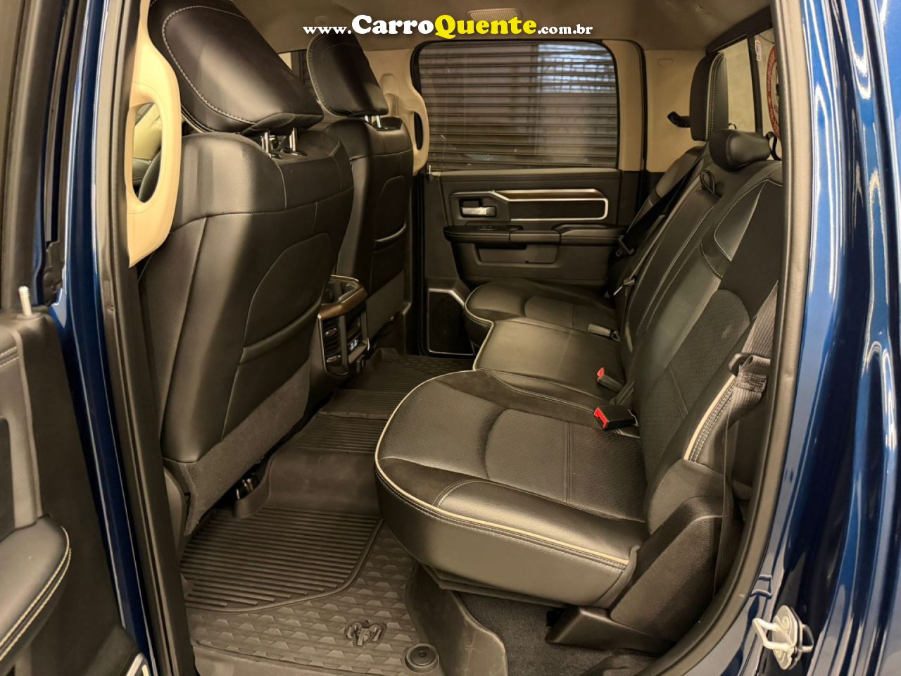 RAM   3500 LARAMIE 6.7 TB CD 4X4 DIESEL   AZUL 2022 6.7 DIESEL - Loja