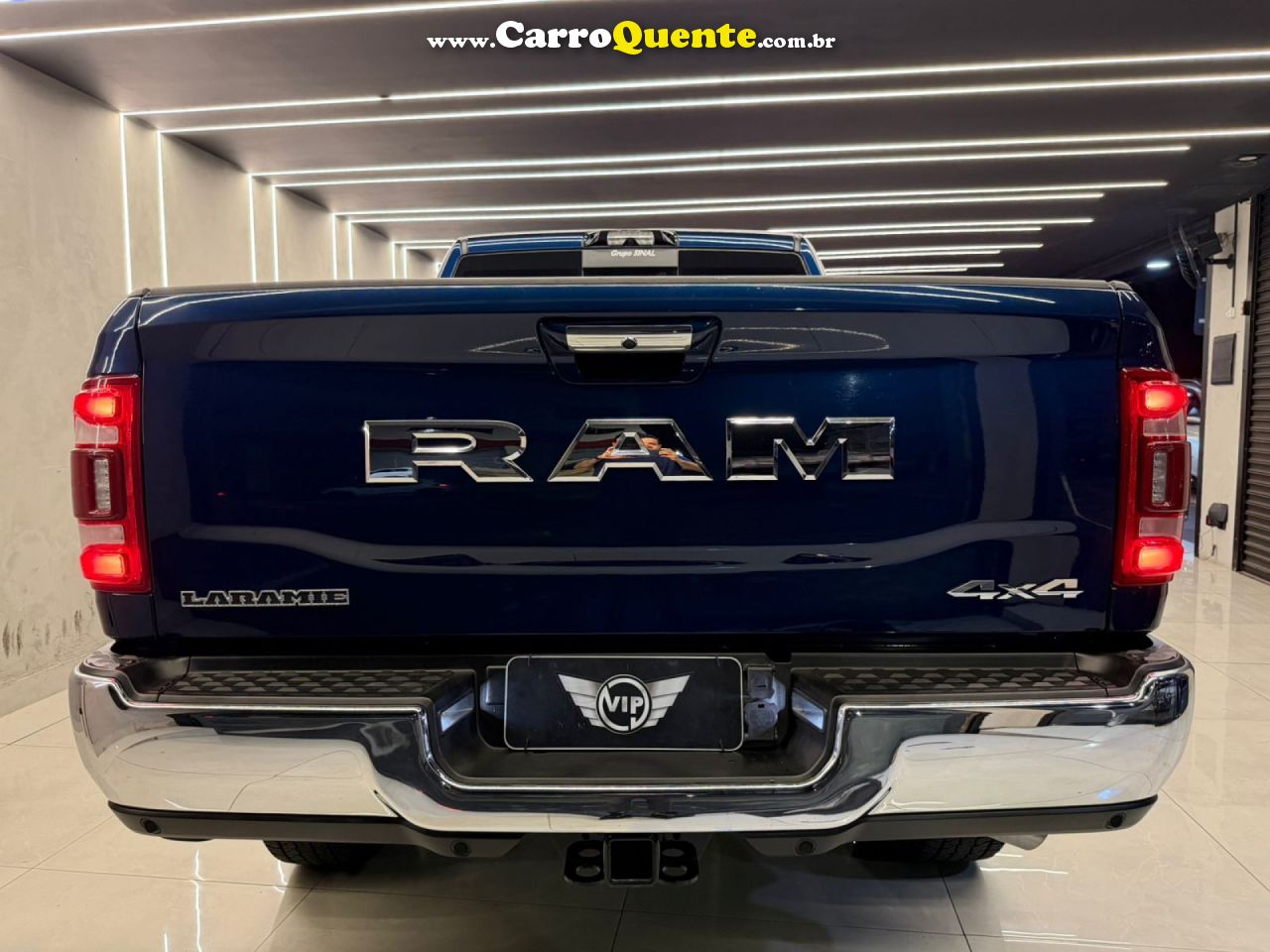 RAM   3500 LARAMIE 6.7 TB CD 4X4 DIESEL   AZUL 2022 6.7 DIESEL - Loja