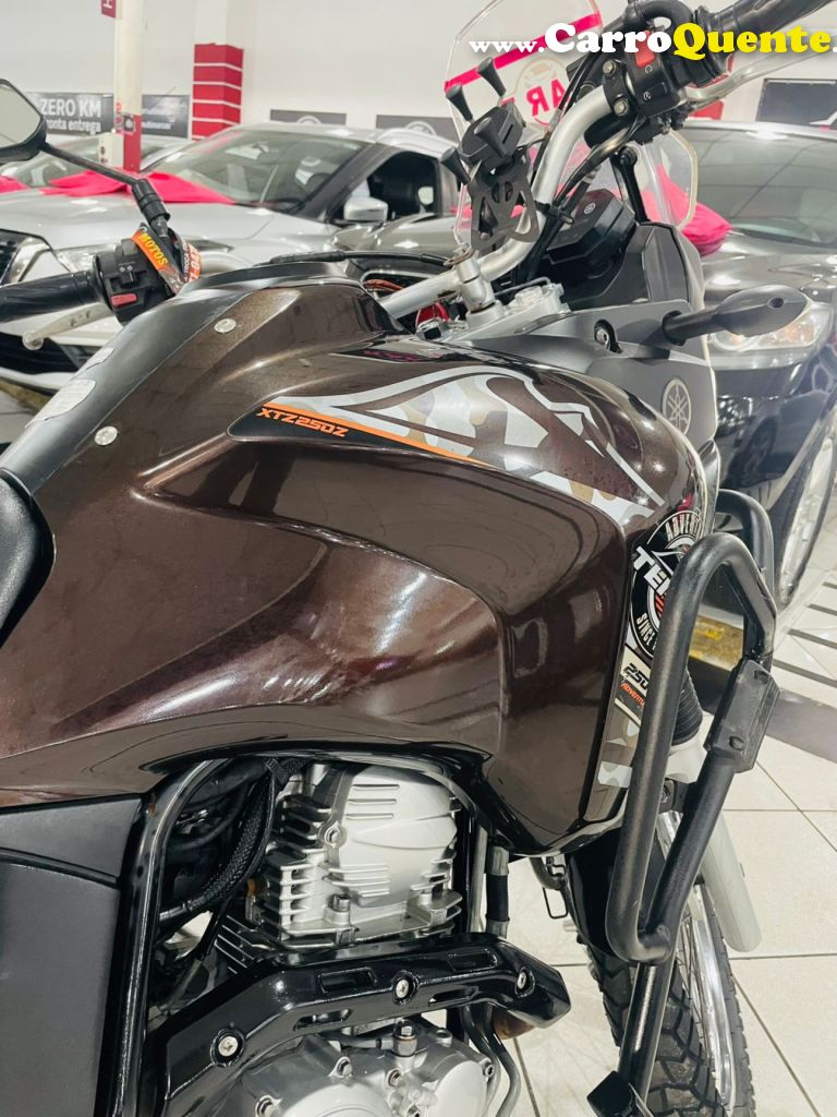 YAMAHA    TENERE   MARROM 2019 250 FLEX - Loja