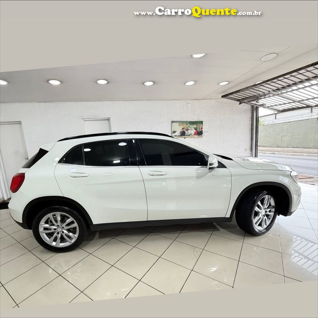 MERCEDES-BENZ   GLA 200 ENDURO 1.6 TB 16V FLEX AUT.   BRANCO 2016 1.6 FLEX - Loja