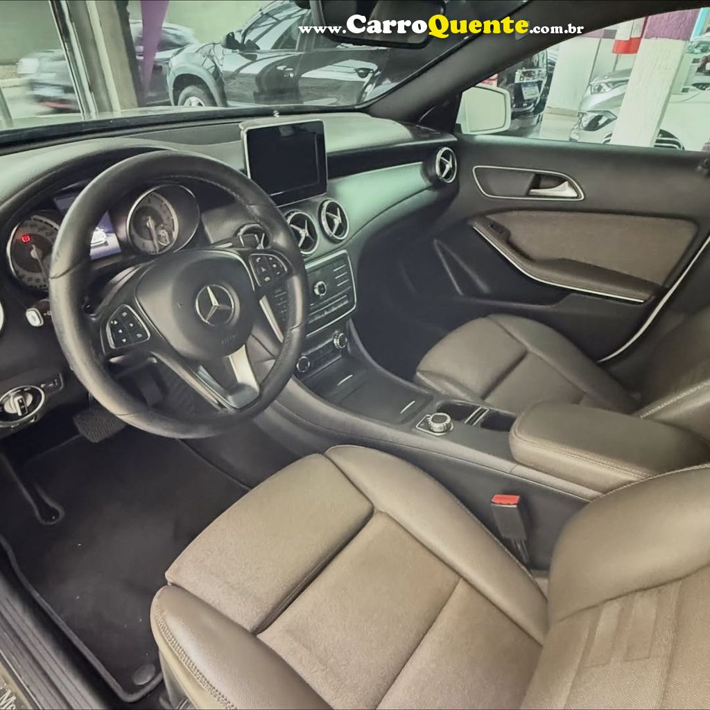 MERCEDES-BENZ   GLA 200 ENDURO 1.6 TB 16V FLEX AUT.   BRANCO 2016 1.6 FLEX - Loja