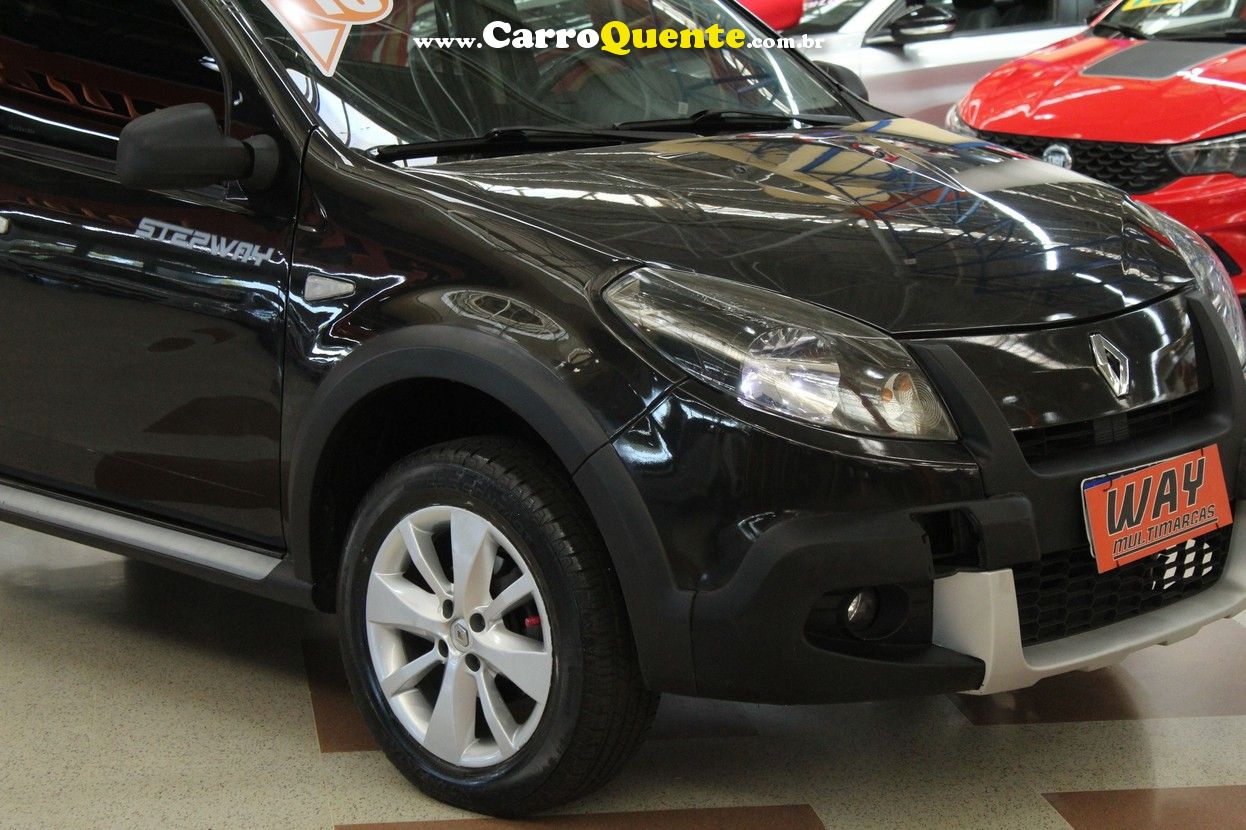 RENAULT SANDERO 1.6 STEPWAY 8V 2013 - Loja