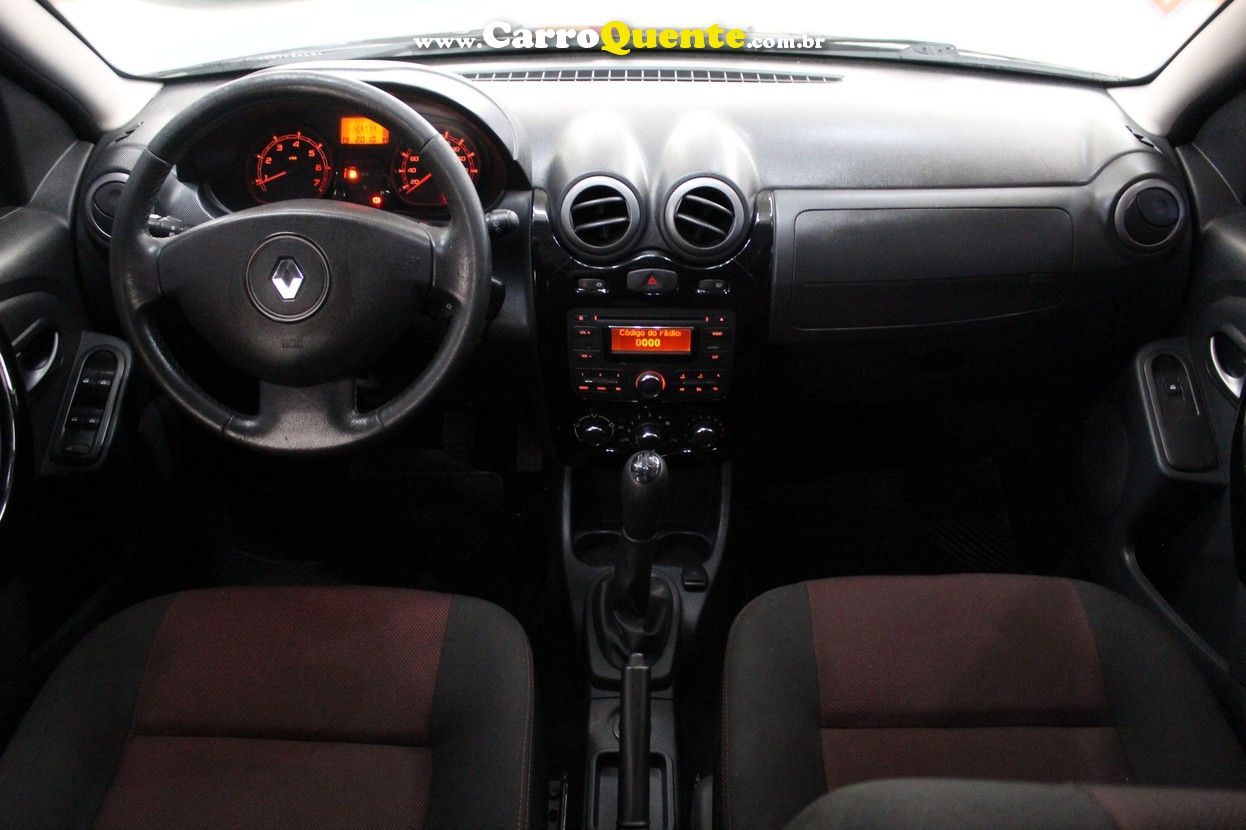 RENAULT SANDERO 1.6 STEPWAY 8V 2013 - Loja