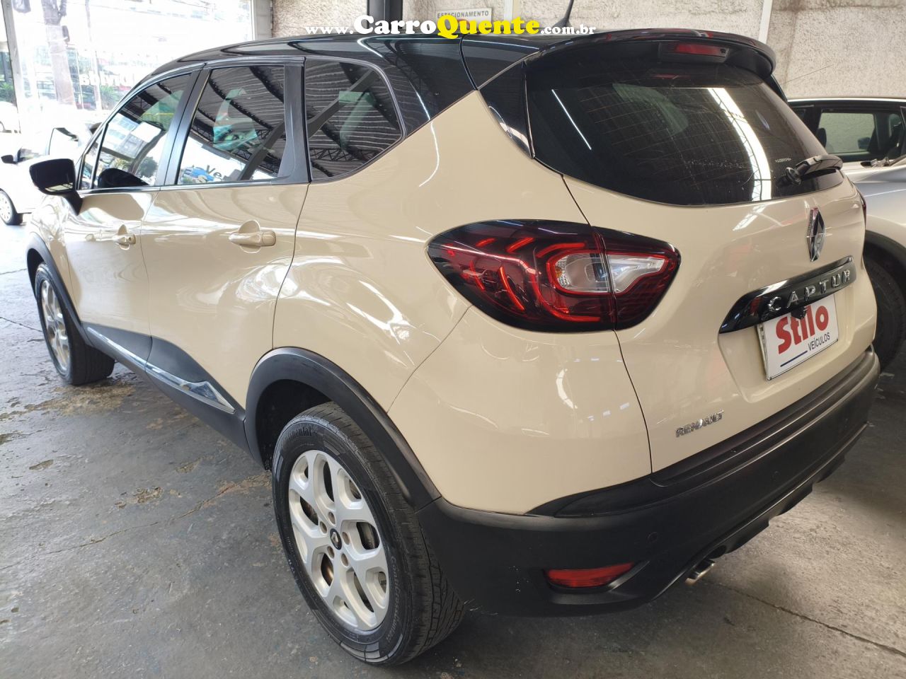 RENAULT   CAPTUR LIFE 1.6 16V FLEX 5P AUT.(PCD)   BRANCO 2018 1.6 FLEX - Loja