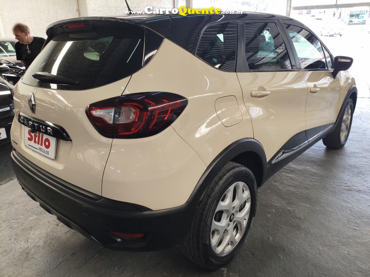 RENAULT   CAPTUR LIFE 1.6 16V FLEX 5P AUT.(PCD)   BRANCO 2018 1.6 FLEX - Loja