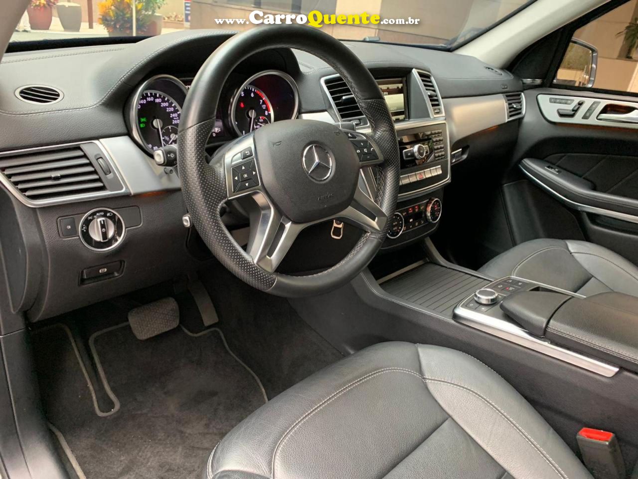 MERCEDES-BENZ   GL-500 4.7 BI-TURBO V8 4X4 AUT.   PRETO 2014 4.7 GASOLINA - Loja